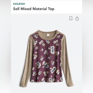 Kaileigh crew neck top. Size medium